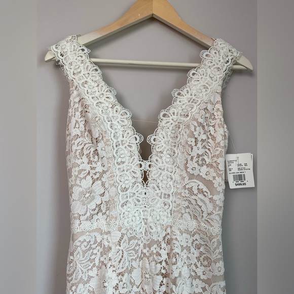 Women’s Size 4 David’s Bridal DB Studio Bridal Lace wedding dress NWT - Picture 5 of 12